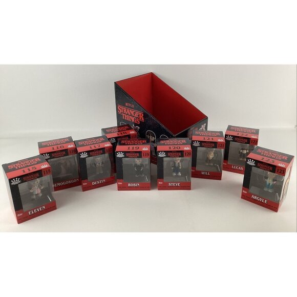 Stranger Things Funko Minis Netflix Vinyl Figures Season 4 Complete Set of 9 New - Picture 3 of 16
